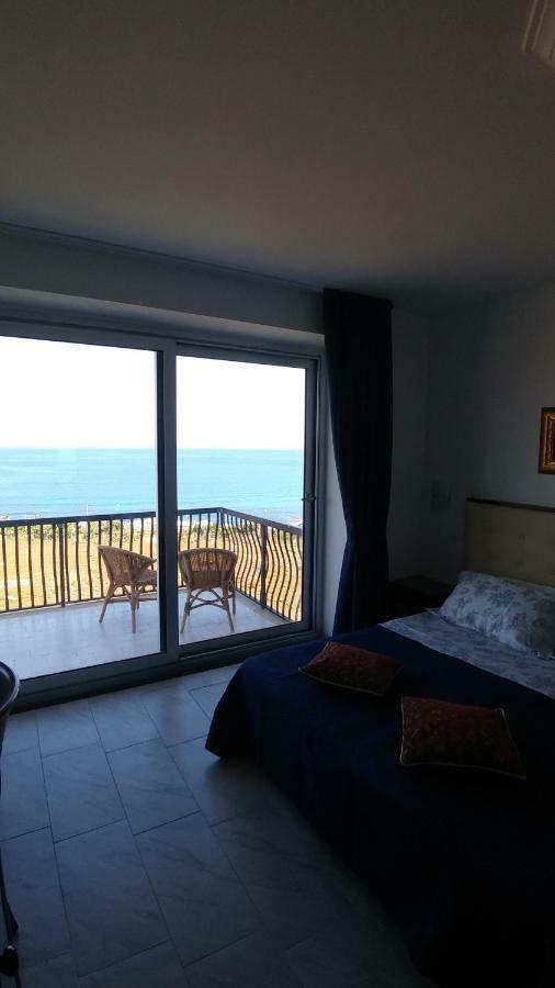 Portopalo Di Capo Passero B&B Aquila Reale المظهر الخارجي الصورة
